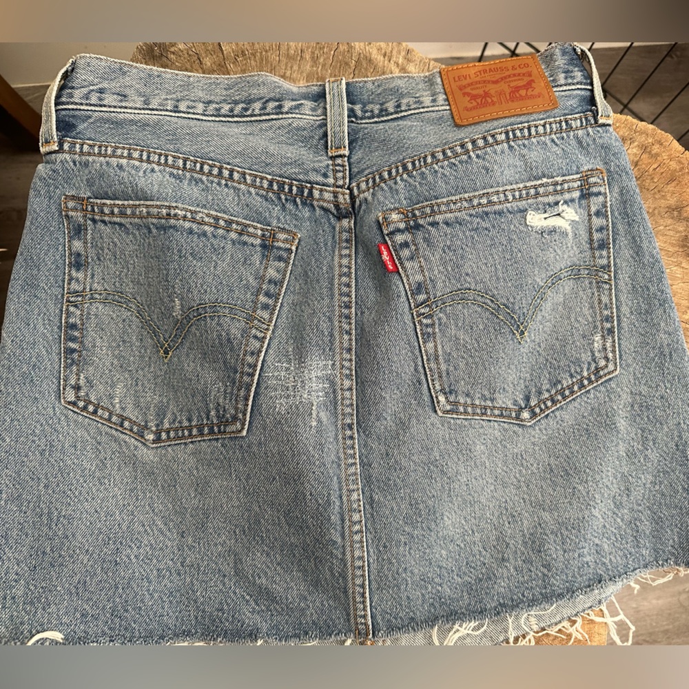 Levi denim skirt